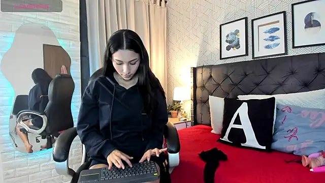 valentina  desire online show from 04/23/26, 11:49