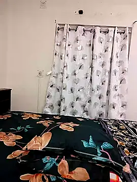 LoveLy-Soneya online show from 11/20/25, 01:23