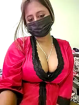 LoveLy-Soneya online show from 04/17/26, 11:07