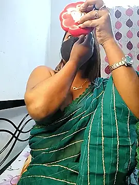 LoveLy-Soneya online show from 02/13/26, 12:16