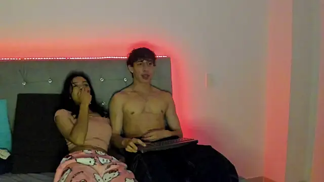 chris evans27 online show from 11/15/25, 03:43