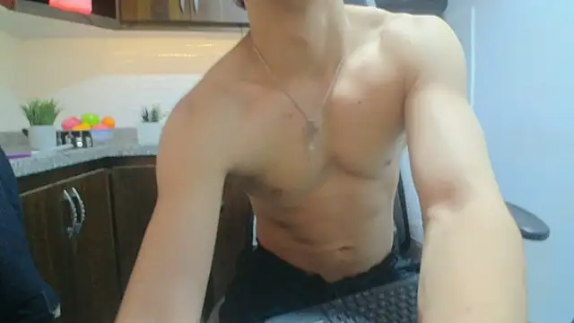 chris evans27 online show from 11/18/25, 03:32