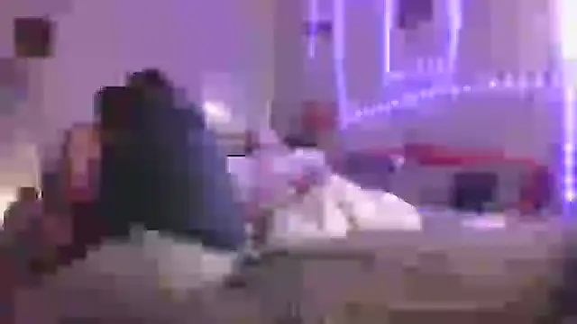 Redriddinghood8 online show from 12/19/25, 08:06