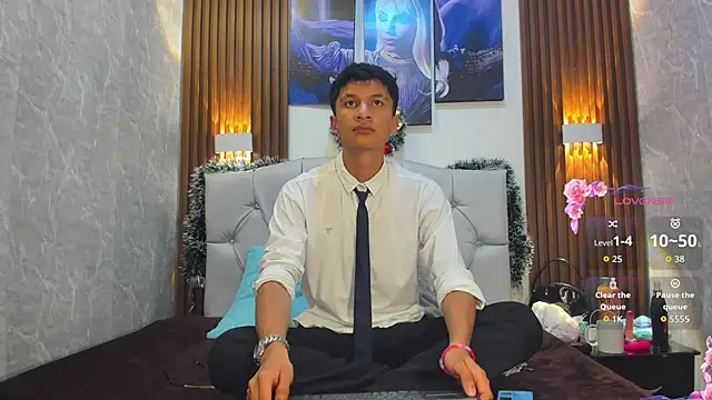 Elian Julian online show from 11/24/25, 09:59