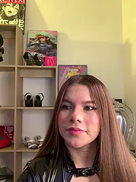 Snapshot of violettabond chatting on 07/11/26, 01:22 violettabond online show from 07/11/26, 01:22