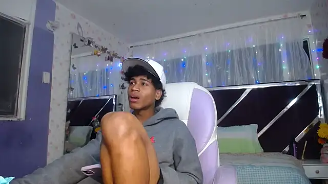 Santy bigcock 01 online show from 04/22/26, 12:12