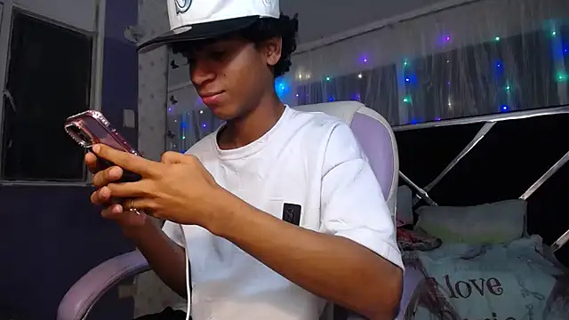 Santy bigcock 01 online show from 05/09/26, 05:00