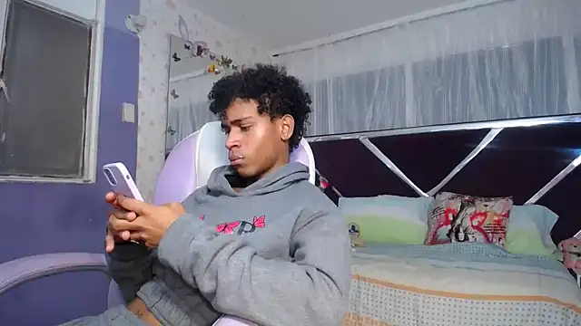 Santy bigcock 01 online show from 04/12/26, 03:59