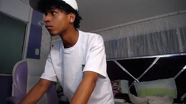 Santy bigcock 01 online show from 04/07/26, 12:34