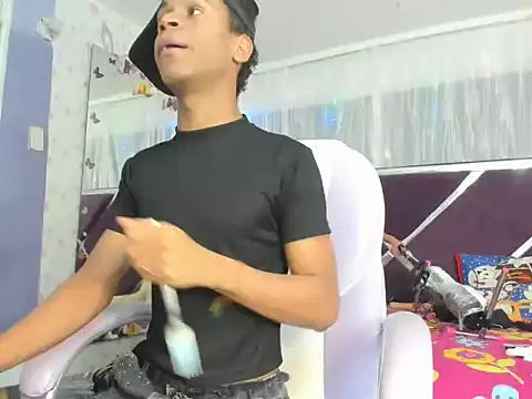 Santy bigcock 01 online show from 01/11/26, 04:08