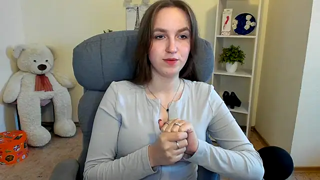 Snapshot of Nesie-Stoun chatting on 11/16/25, 09:58 Nesie-Stoun online show from 11/16/25, 09:58