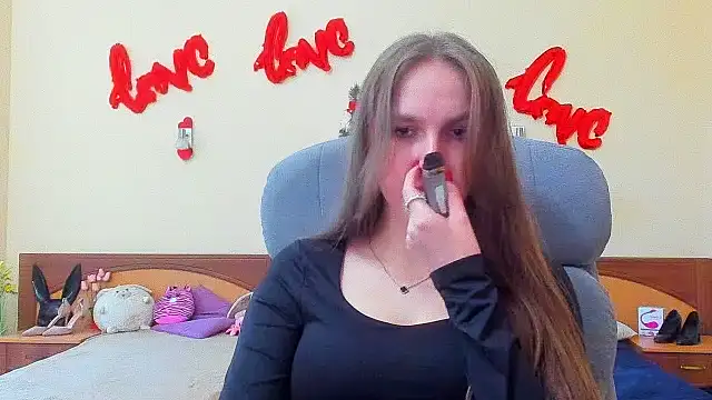 Snapshot of Nesie-Stoun chatting on 12/05/25, 10:25 Nesie-Stoun online show from 12/05/25, 10:25