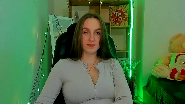 Snapshot of Nesie-Stoun chatting on 12/03/25, 12:59 Nesie-Stoun online show from 12/03/25, 12:59