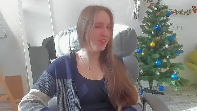 Snapshot of Nesie-Stoun chatting on 12/15/25, 09:48 Nesie-Stoun online show from 12/15/25, 09:48