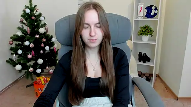 Snapshot of Nesie-Stoun chatting on 11/28/25, 09:53 Nesie-Stoun online show from 11/28/25, 09:53