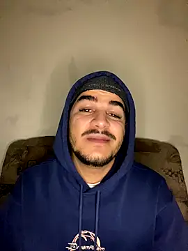 Snapshot of MorenoVelvet chatting on 12/21/25, 10:21 MorenoVelvet online show from 12/21/25, 10:21