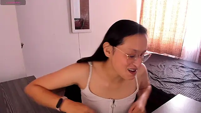 Snapshot of Samantha_Devil chatting on 11/05/25, 05:16 Samantha Devil online show from 11/05/25, 05:16