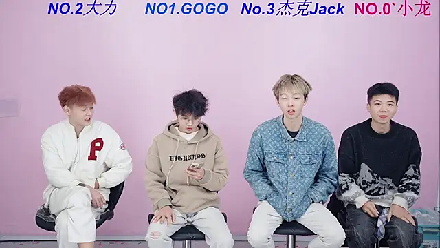 Beautifulboys-999 online show from 12/01/25, 07:42