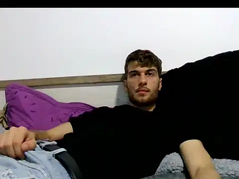 nikolasnik50 online show from 11/04/25, 09:18