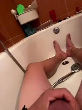 Carlostosssss online show from 11/04/25, 03:49