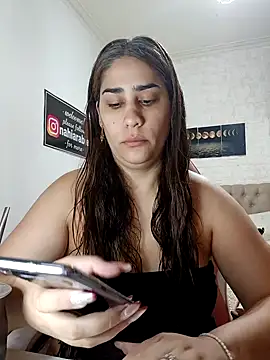 nahiarabiel33 online show from 02/10/26, 04:28