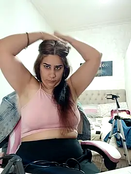 nahiarabiel33 online show from 11/11/25, 01:50