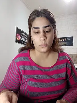 nahiarabiel33 online show from 04/28/26, 05:17