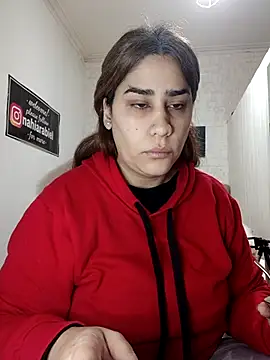 Snapshot of nahiarabiel33 chatting on 07/02/26, 04:13 nahiarabiel33 online show from 07/02/26, 04:13