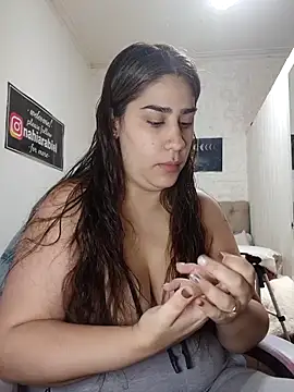 Snapshot of nahiarabiel33 chatting on 06/07/26, 05:29 nahiarabiel33 online show from 06/07/26, 05:29