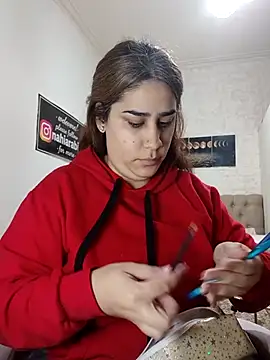 nahiarabiel33 online show from 05/20/26, 05:43