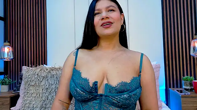 ValeriaMonet online show from 11/30/25, 02:51