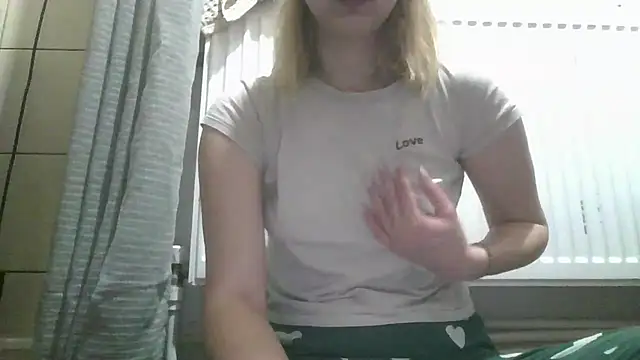 dirty sasha00 online show from 04/22/26, 02:51