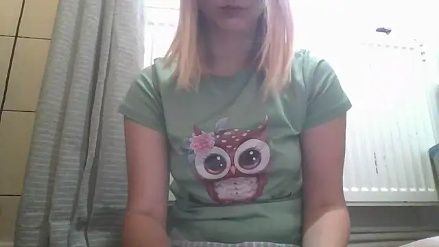 Snapshot of dirty_sasha00 chatting on 06/25/26, 02:53 dirty sasha00 online show from 06/25/26, 02:53