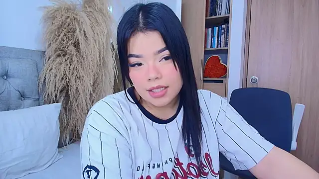 annie  20 online show from 04/02/26, 03:51