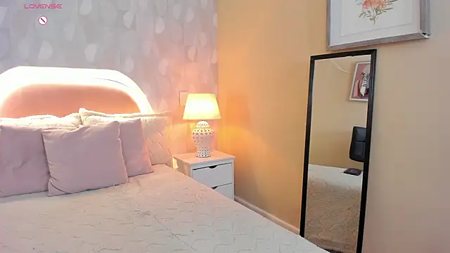 annie  20 online show from 11/17/25, 12:20