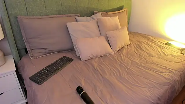 annie  20 online show from 03/11/26, 08:03