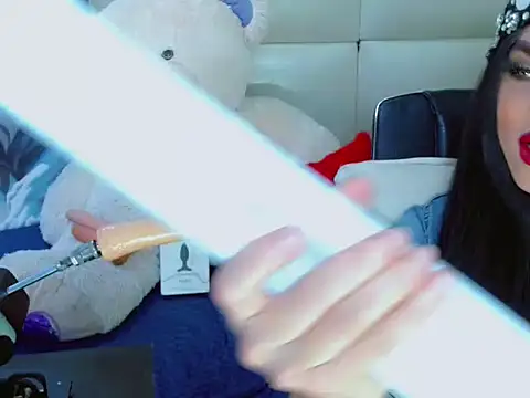 Snapshot of NharaBigCock chatting on 11/04/25, 07:39 NharaBigCock online show from 11/04/25, 07:39