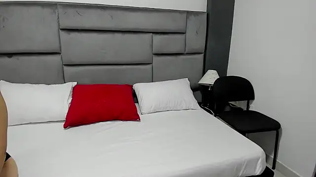 CatleyaSmith online show from 01/11/26, 12:12