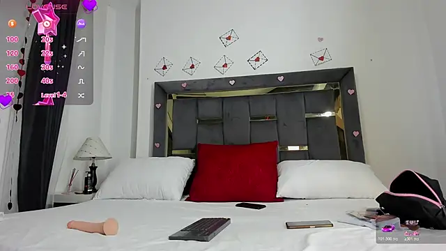 Snapshot of CatleyaSmith chatting on 02/16/26, 12:37 CatleyaSmith online show from 02/16/26, 12:37