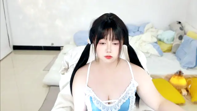 Nina37 online show from 04/10/26, 07:26