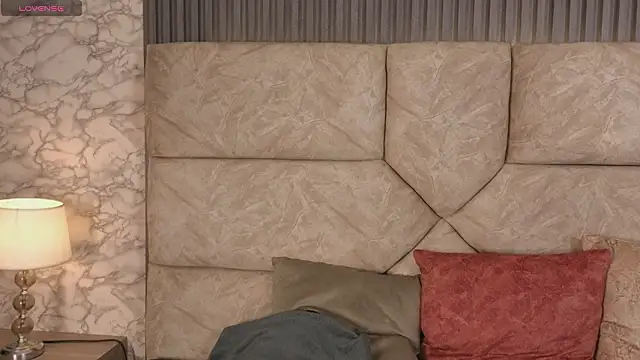 violett fowlerxx online show from 02/17/26, 04:32