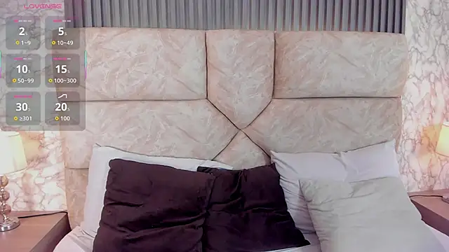 violett fowlerxx online show from 11/14/25, 03:43