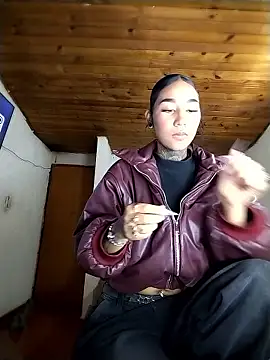 Snapshot of lyam_ebony_ chatting on 01/08/26, 05:46 lyam ebony online show from 01/08/26, 05:46