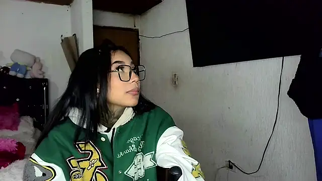 Snapshot of lyam_ebony_ chatting on 04/10/26, 05:03 lyam ebony online show from 04/10/26, 05:03