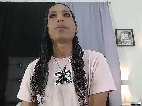 MiaCoock online show from 11/21/25, 12:48