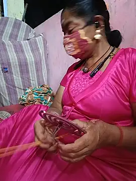 Snapshot of savithasree chatting on 06/22/26, 04:26 savithasree online show from 06/22/26, 04:26