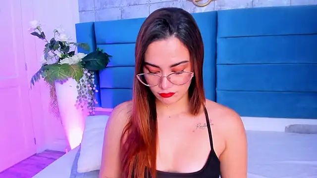 SaraAlvarezx online show from 03/19/26, 03:39