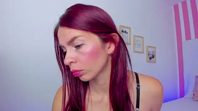 Emi Rosee online show from 11/29/25, 01:44