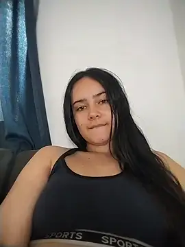 Snapshot of Zoe_Raven11 chatting on 05/28/26, 01:50 Zoe Raven11 online show from 05/28/26, 01:50