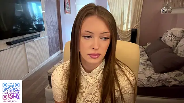 mona star online show from 12/14/25, 09:15